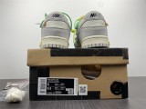 O*ff-W*hite x N*ike Dunk Low