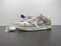 O*ff-W*hite x N*ike Dunk Low