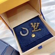  Earrings006