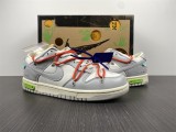 O*ff-W*hite x N*ike Dunk Low