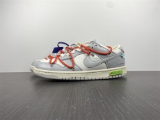 O*ff-W*hite x N*ike Dunk Low