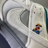 N*ike SB Dunk Low