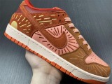 N*ike SB Dunk Low