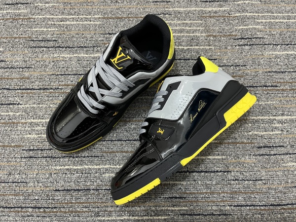 Men L*ouis V*uitton Top Sneakers