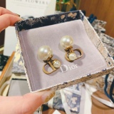 Earrings001