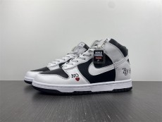 Supreme x N*ike SB Dunk High QS “By Any Means”SUP  DN3741-002