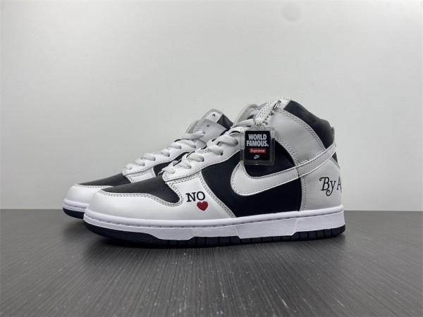 Supreme x N*ike SB Dunk High QS “By Any Means”SUP  DN3741-002