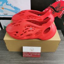 Y*eezy Foam Runner CW3355