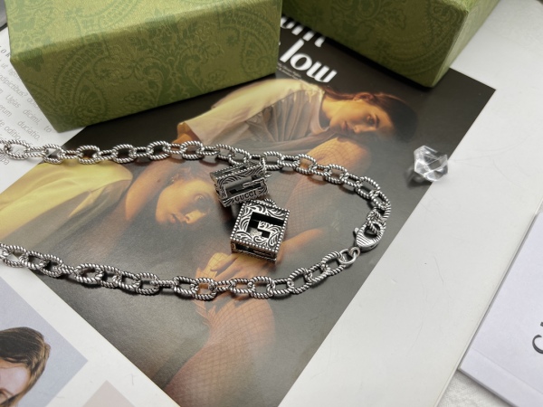 Necklace003