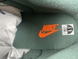 N*ike Dunk Low DH0952-100