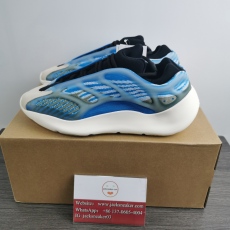 Y*eezy Boost 700 V3 Azareth