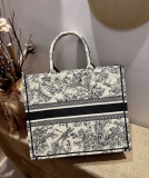 D*ior Bag Top Quality