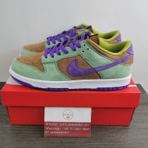 N*ike Dunk Low SP “Veneer” DA1469-200