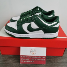 N*IKE DUNK LOW