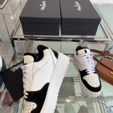 Women C*hrome H*earts Top Sneaker