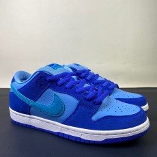 N*IKE DUNK LOW