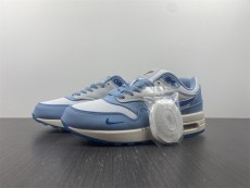 N*ike Air Max 1