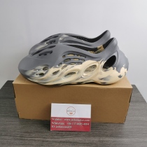 Y*eezy Foam Runner