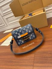 L*ouis V*uitton Bag Top Quality  20*15*9CM
