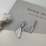 Earrings001