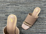 Women 𝑉*𝐴𝐿𝐸𝑁𝑇𝐼𝑁𝑂 Top Sneakers