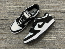 N*IKE DUNK LOW
