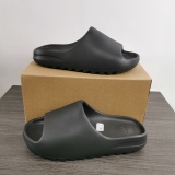 Y*eezy Slide Onyx HQ6448