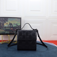 G*ucci  Bag Top Quality 18*25*4CM