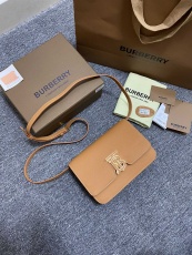 B*urberry  Bag Top Quality 21*6*16CM