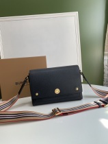 B*urberry  Bag Top Quality 25*8.5*18CM