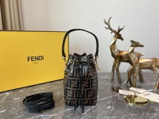F*endi Bag Top Quality  12*10*18CM