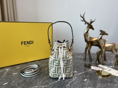 F*endi Bag Top Quality  12*10*18CM