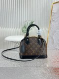 L*ouis V*uitton Top Bag   23.5*17.5*11.5cm