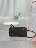 L*ouis V*uitton Top Bag   23.5*17.5*11.5cm