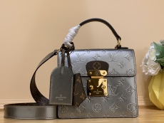 L*ouis V*uitton Top Bag   17*16*8.5cm