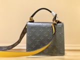 L*ouis V*uitton Top Bag   17*16*8.5cm