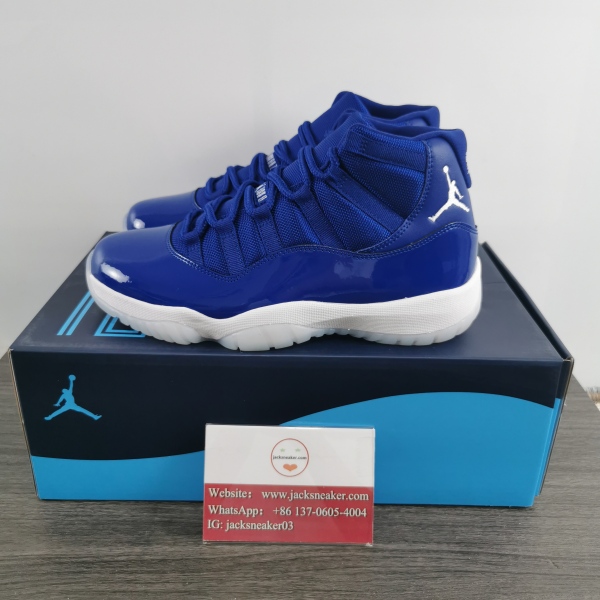 Air Jordan 11