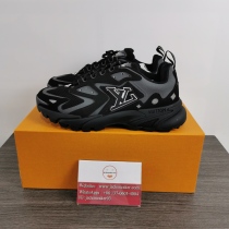 Men L*ouis V*uitton Top Sneakers