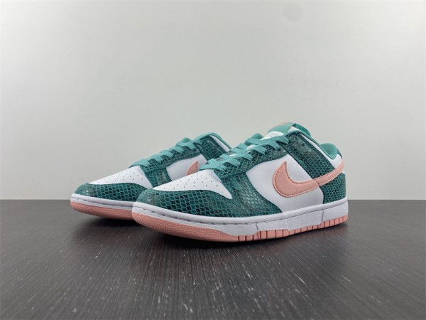 N*ike Dunk Low Snake Skin  DR8577-300
