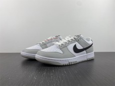 N*ike Dunk Low SE Lottery  DR9654-001
