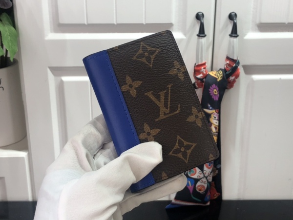 L*ouis V*uitton Bag Top Quality 8*11*1CM