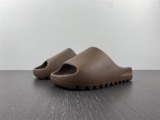 Y*eezy Slide GX6141