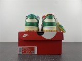 N*ike Dunk Low
