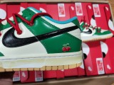 N*ike Dunk Low