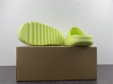 Y*eezy Slide HQ6447