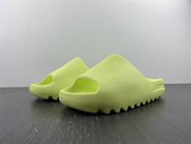 Y*eezy Slide HQ6447