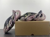Y*eezy Foam Runner