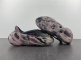 Y*eezy Foam Runner