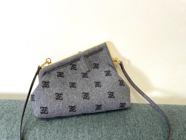 F*endi Top Bag  26*9.5*18CM