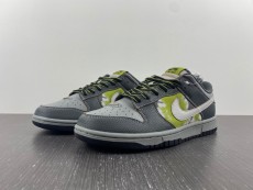 N*ike SB Dunk Low